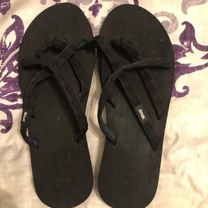 Olowahu Teva Sandals